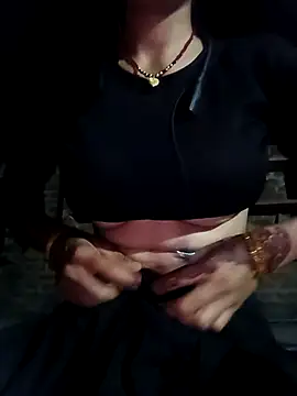 Snapshot of SpicyRoshni chatting on 04/15/26, 06:15 SpicyRoshni online show from 04/15/26, 06:15