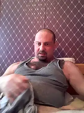 Snapshot of _NEREZA_ chatting on 10/17/25, 02:41  NEREZA  online show from 10/17/25, 02:41
