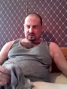 Snapshot of _NEREZA_ chatting on 05/22/26, 03:28 NEREZA online show from 05/22/26, 03:28
