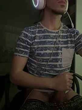 Snapshot of TurkYasura chatting on 02/15/26, 04:47 TurkYasura online show from 02/15/26, 04:47