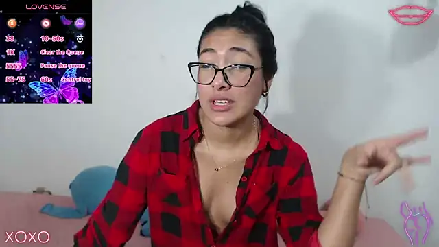 Snapshot of Allison_19__ chatting on 09/22/25, 06:04 Allison 19 online show from 09/22/25, 06:04