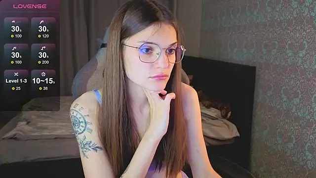 Snapshot of magic_shy_ chatting on 09/14/25, 03:33 magic shy  online show from 09/14/25, 03:33