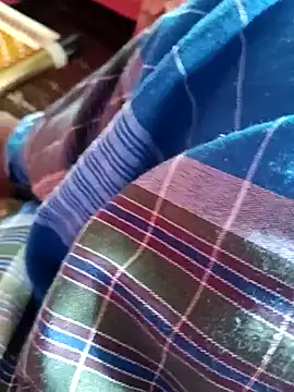 dolphiinn online show from 11/23/25, 02:33