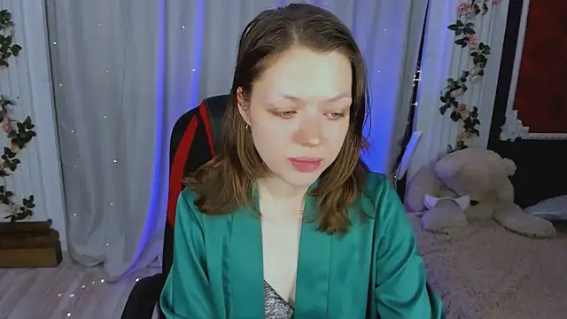 Lunar Lily online show from 10/23/25, 05:40