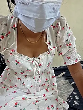 Snapshot of izha5751 chatting on 09/18/25, 05:26 izha5751 online show from 09/18/25, 05:26