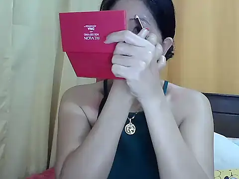 Snapshot of Elara8309 chatting on 07/14/26, 02:05 Elara8309 online show from 07/14/26, 02:05
