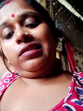 Hot-Show2 online show from 10/15/25, 10:48