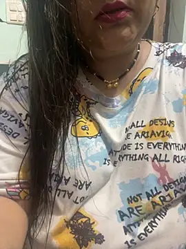 indian-hotmilfs online show from 09/28/25, 12:32