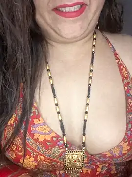 indian-hotmilfs online show from 04/05/26, 07:22