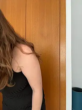 TenderLaGlamor online show from 02/25/26, 11:53