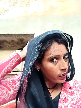 Snapshot of Arti13A chatting on 02/26/26, 01:48 Arti13A online show from 02/26/26, 01:48