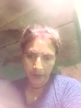 Snapshot of Arti13A chatting on 02/28/26, 01:45 Arti13A online show from 02/28/26, 01:45