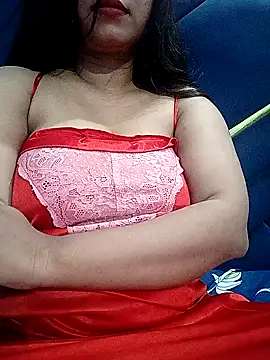 Snapshot of Lusty-radhika chatting on 09/25/25, 02:48 Lusty-radhika online show from 09/25/25, 02:48