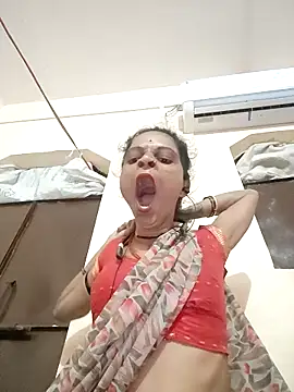 Snapshot of Sonam_dhakad chatting on 09/08/25, 06:29 Sonam dhakad online show from 09/08/25, 06:29