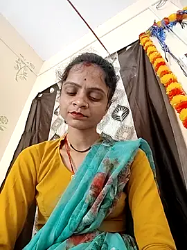 Snapshot of Sonam_dhakad chatting on 10/04/25, 05:27 Sonam dhakad online show from 10/04/25, 05:27