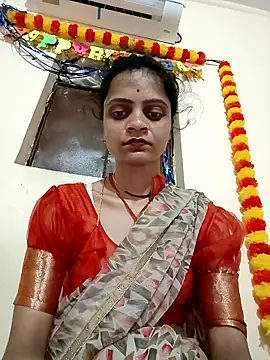 Snapshot of Sonam_dhakad chatting on 10/08/25, 08:28 Sonam dhakad online show from 10/08/25, 08:28