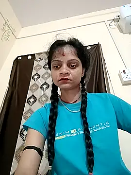 Snapshot of Sonam_dhakad chatting on 10/28/25, 12:03 Sonam dhakad online show from 10/28/25, 12:03