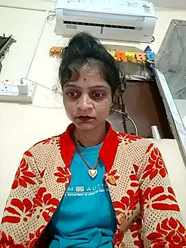 Snapshot of Sonam_dhakad chatting on 10/31/25, 07:48 Sonam dhakad online show from 10/31/25, 07:48