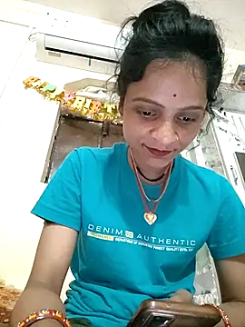 Snapshot of Sonam_dhakad chatting on 11/11/25, 01:55 Sonam dhakad online show from 11/11/25, 01:55