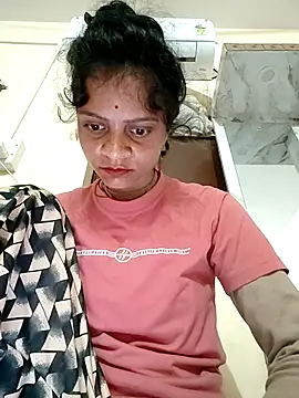 Snapshot of Sonam_dhakad chatting on 11/30/25, 09:30 Sonam dhakad online show from 11/30/25, 09:30