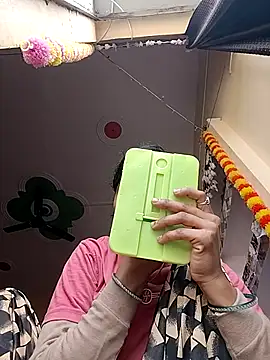 Snapshot of Sonam_dhakad chatting on 12/02/25, 05:13 Sonam dhakad online show from 12/02/25, 05:13