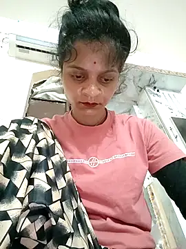 Snapshot of Sonam_dhakad chatting on 02/18/26, 12:39 Sonam dhakad online show from 02/18/26, 12:39