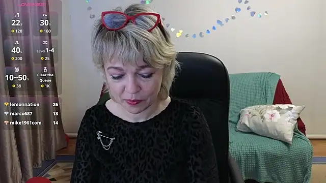 Snapshot of Rosette_Pricky chatting on 03/20/26, 02:44 Rosette Pricky online show from 03/20/26, 02:44