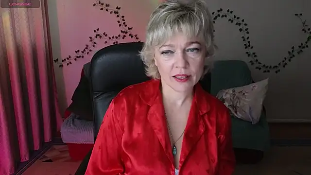 Snapshot of Rosette_Pricky chatting on 04/30/26, 02:23 Rosette Pricky online show from 04/30/26, 02:23