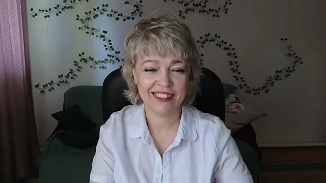 Snapshot of Rosette_Pricky chatting on 06/03/26, 02:19 Rosette Pricky online show from 06/03/26, 02:19