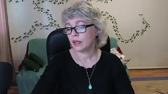 Snapshot of Rosette_Pricky chatting on 06/05/26, 02:34 Rosette Pricky online show from 06/05/26, 02:34
