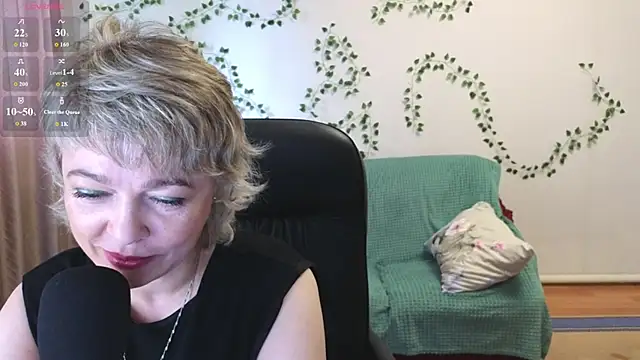 Snapshot of Rosette_Pricky chatting on 06/26/26, 02:43 Rosette Pricky online show from 06/26/26, 02:43