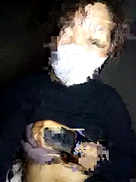 qychiu online show from 11/12/25, 08:37