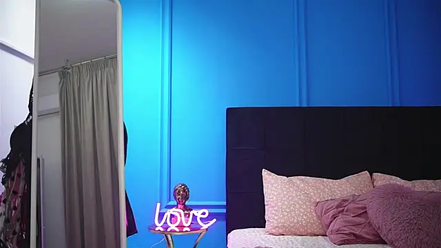 alexxisrae online show from 11/15/25, 04:21