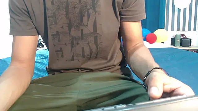 latinbigcrazy online show from 06/30/26, 05:41