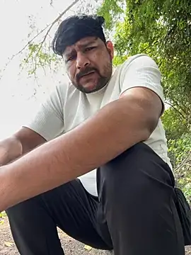 Snapshot of DeepakFucker01 chatting on 09/10/25, 06:02 DeepakFucker01 online show from 09/10/25, 06:02