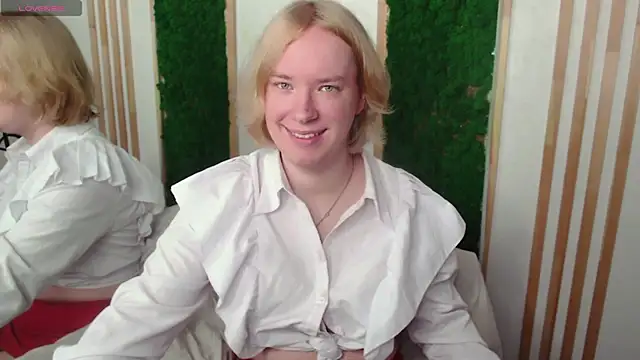 Snapshot of Amanda_Butlerr chatting on 06/20/26, 12:41 Amanda Butlerr online show from 06/20/26, 12:41