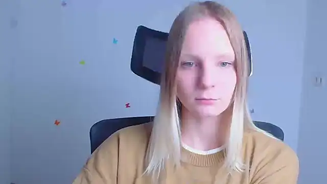Snapshot of Kassandra_XX chatting on 10/04/25, 05:22 Kassandra XX online show from 10/04/25, 05:22