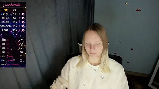 Snapshot of Kassandra_XX chatting on 10/12/25, 12:04 Kassandra XX online show from 10/12/25, 12:04
