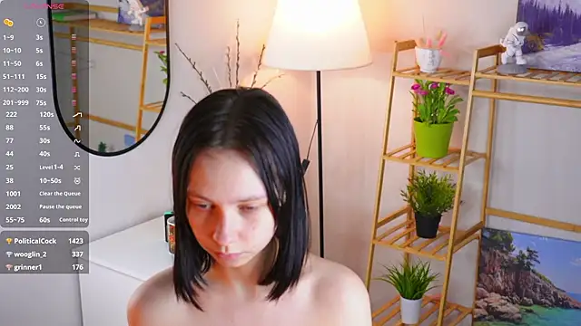 Snapshot of SuzanneHowse chatting on 02/03/26, 06:22 SuzanneHowse online show from 02/03/26, 06:22