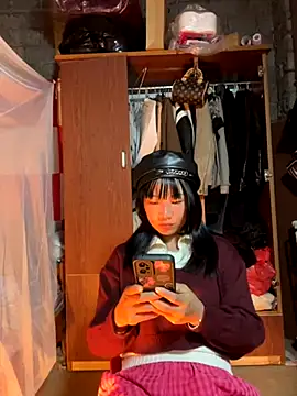 AAANINE22 online show from 10/23/25, 07:51