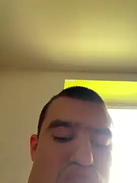 Snapshot of pussyhunter323557 chatting on 10/11/25, 11:42 pussyhunter323557 online show from 10/11/25, 11:42