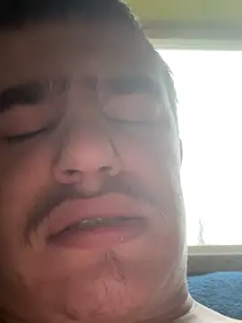 Snapshot of pussyhunter323557 chatting on 11/08/25, 06:35 pussyhunter323557 online show from 11/08/25, 06:35