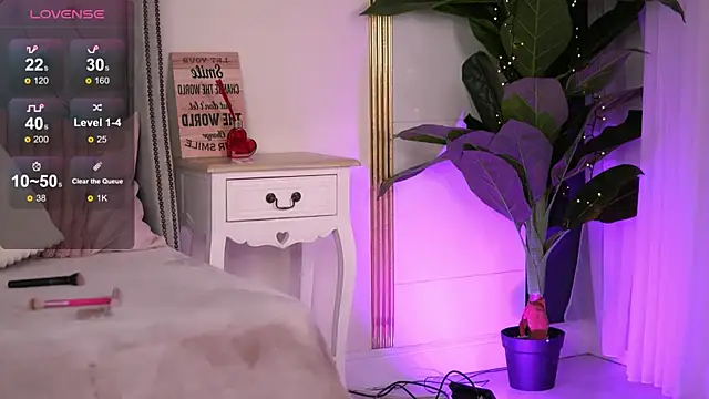 RebeccaRese online show from 04/02/26, 08:01