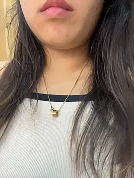 Snapshot of bunny_b4nny chatting on 11/16/25, 04:01 bunny b4nny online show from 11/16/25, 04:01