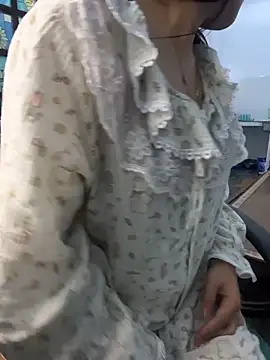 Snapshot of bunny_b4nny chatting on 11/25/25, 09:09 bunny b4nny online show from 11/25/25, 09:09