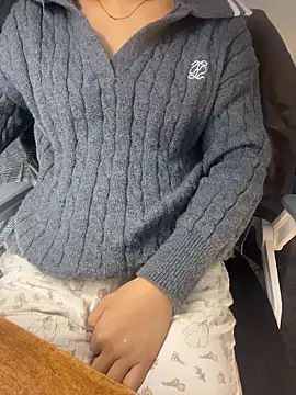 Snapshot of bunny_b4nny chatting on 01/08/26, 06:26 bunny b4nny online show from 01/08/26, 06:26