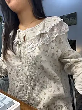 Snapshot of bunny_b4nny chatting on 01/12/26, 03:17 bunny b4nny online show from 01/12/26, 03:17