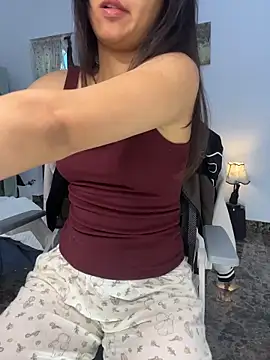 Snapshot of bunny_b4nny chatting on 01/17/26, 08:19 bunny b4nny online show from 01/17/26, 08:19