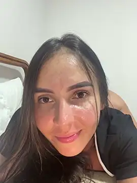 Scarlett05 online show from 11/18/25, 01:22