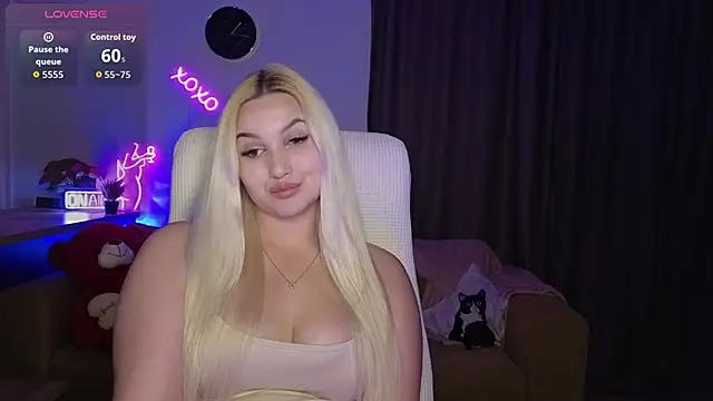 Snapshot of adrelaxina chatting on 05/28/26, 06:16 adrelaxina online show from 05/28/26, 06:16